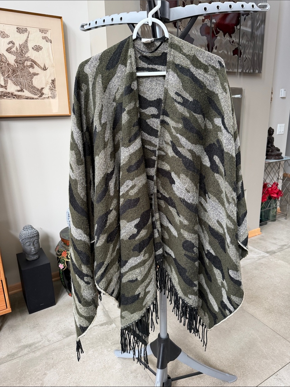 Sonoma Poncho Wrap Green and Black Camo Print - One Size